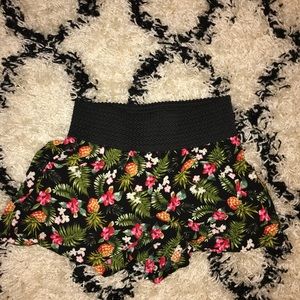 Hawaiian flowy shorts